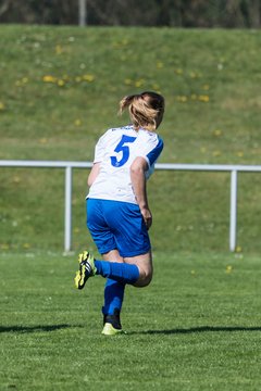 Bild 203 - B-Juniorinnen Bramstedter TS - SSV Hennstedt : Ergebnis: 3:7
